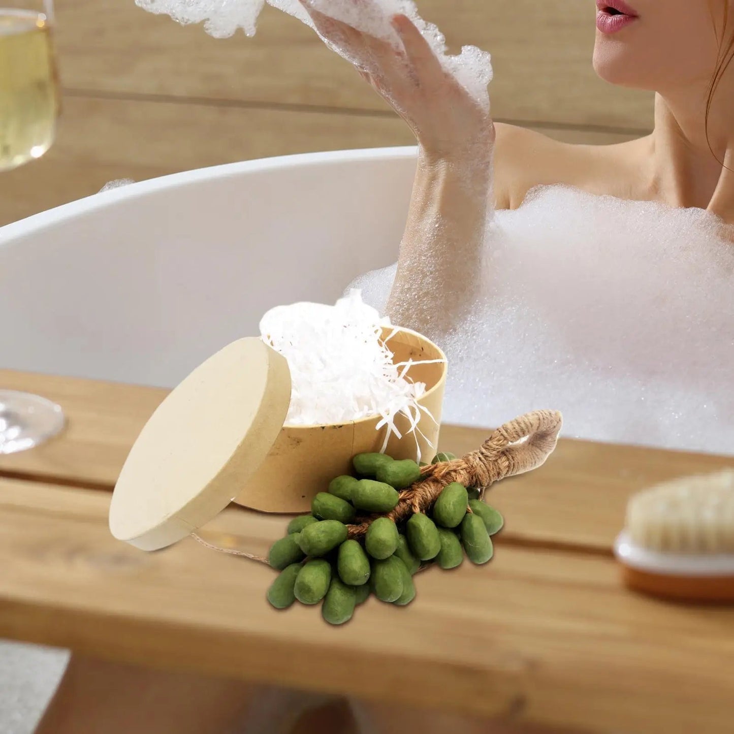 Handgemachte Trauben-Seife – Natürliche Glycerin Gesichts- & Körperseife mit Box NOOR08