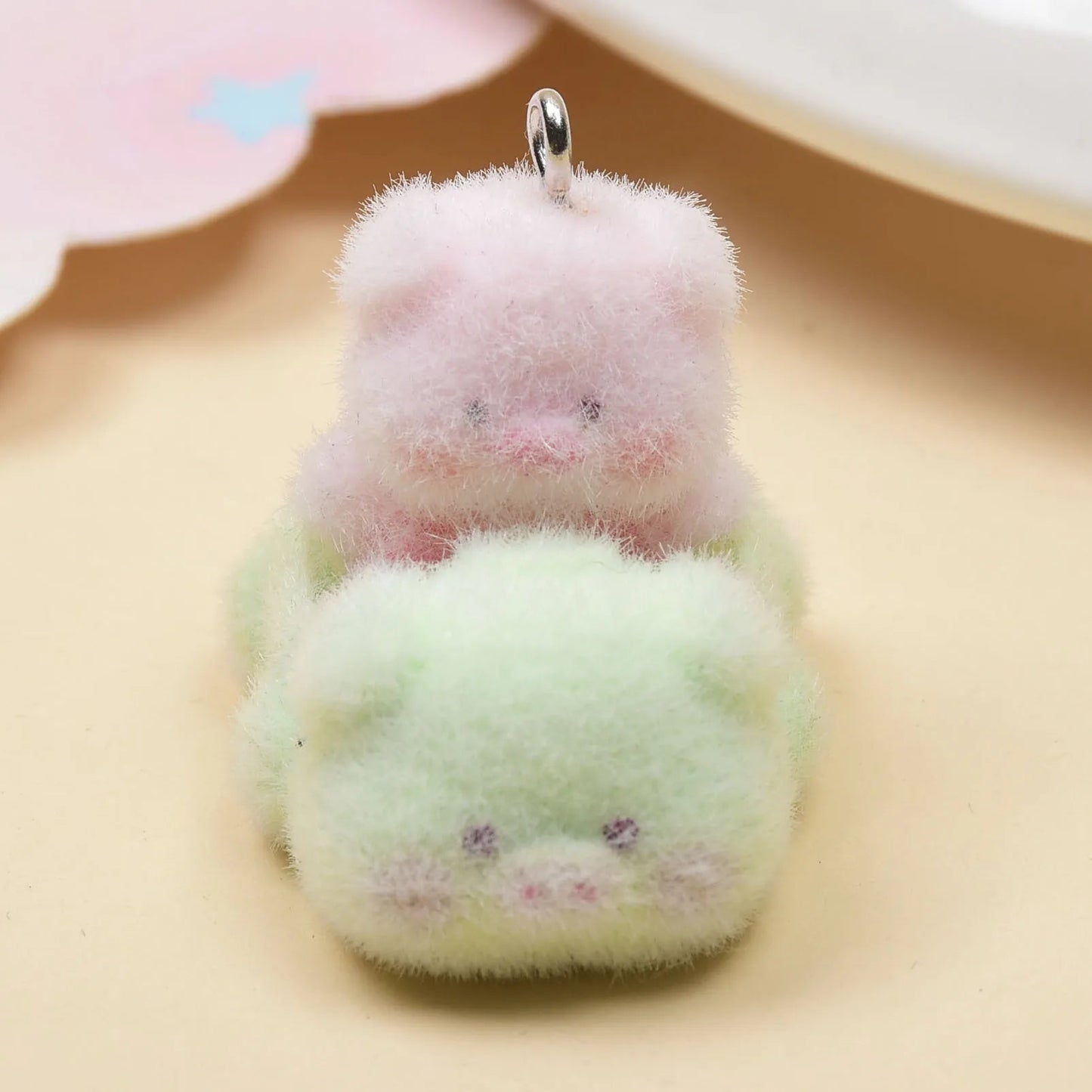 Plüsch Harz Tier Anhänger Schweinchen Schmuck NOOR08