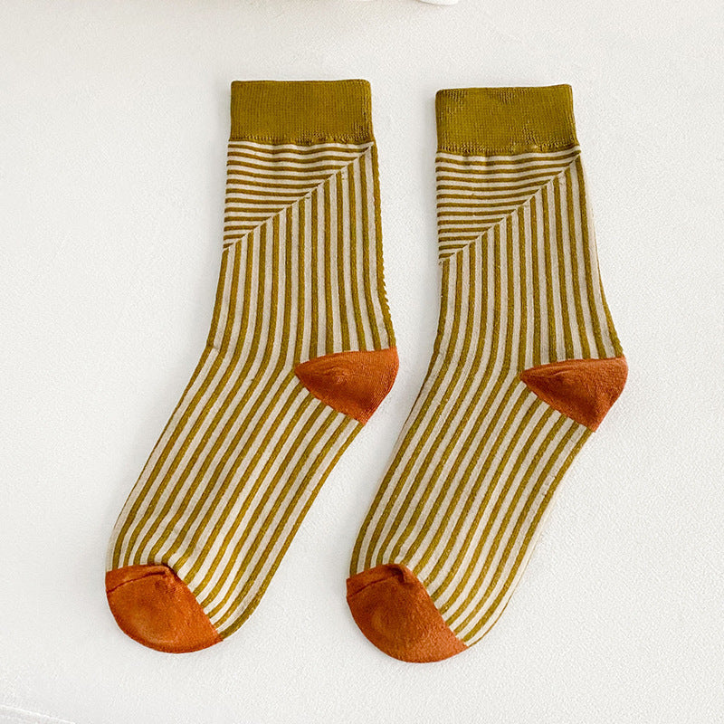 Mittellange Socken mit Farbstreifen – Modisch & Bequem NOOR08