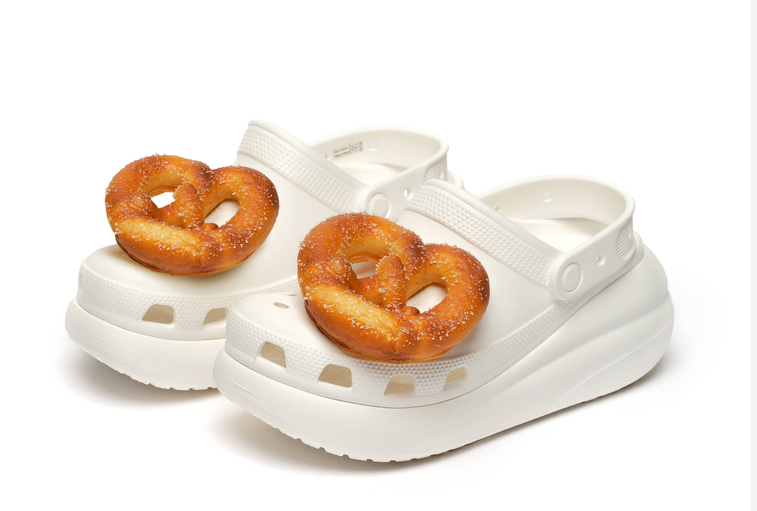 Pretzel Crocs Charm / Brezel Anstecker – Funny Food Jibbitz Plug für Crocs & Clogs