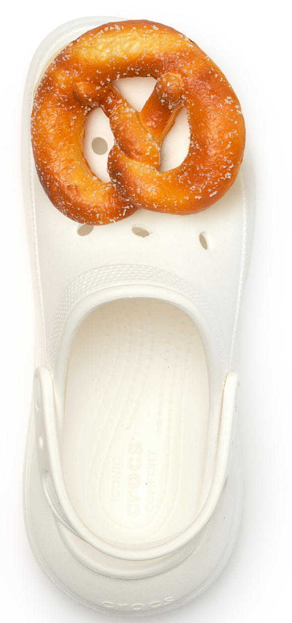 Pretzel Crocs Charm / Brezel Anstecker – Funny Food Jibbitz Plug für Crocs & Clogs NOOR08