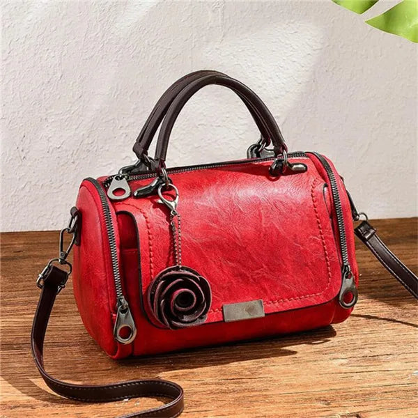 Damen Schultertasche | Boston Handbag mit Blumenanhänger & Crossbody NOOR08