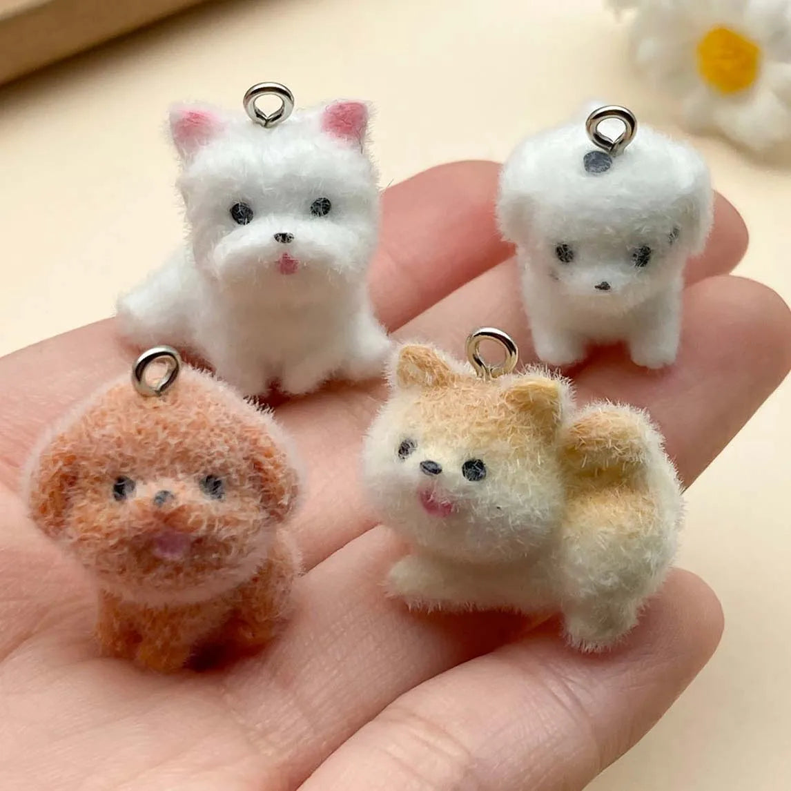 Mix 2/5 Stück Harz Beflockung Hund Anhänger DIY Schmuck NOOR08