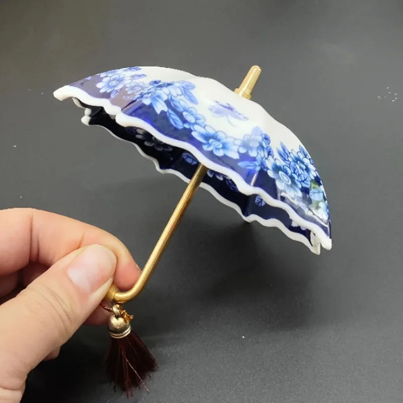 Kung Fu Teesieb aus Keramik | Blau-weißes Design mit Quasten NOOR08