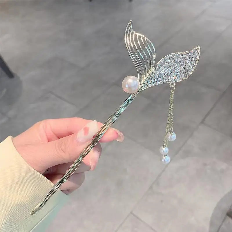 Eleganter chinesischer Haarstab mit Blumen und Quaste NOOR08