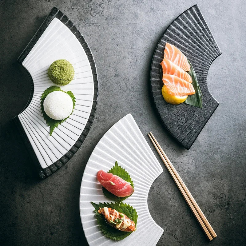 Japanisches Sushi-Teller-Set – Matte Keramik Fächerplatten (4 Stk) NOOR08