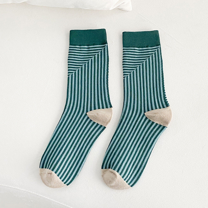 Mittellange Socken mit Farbstreifen – Modisch & Bequem NOOR08